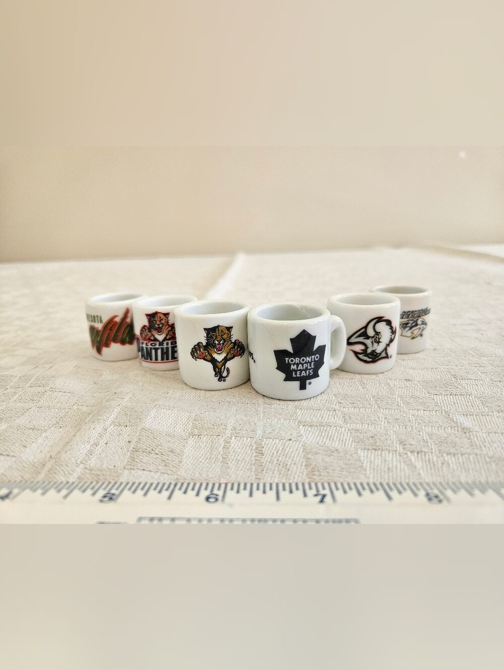 Lot of (6) NHL Team Logo Ceramic 1.25" Mini Mugs